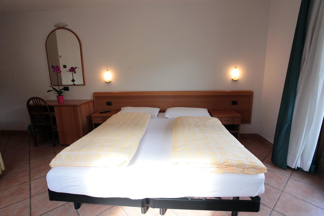 Hotel Miramonti Livigno Kültér fotó