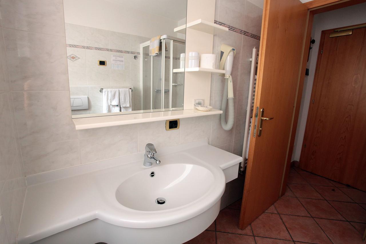 Hotel Miramonti Livigno Kültér fotó